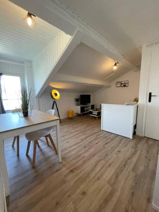 Studio Cosy, En Centre, Proche Gare, Vue Degagee Valence  Extérieur photo